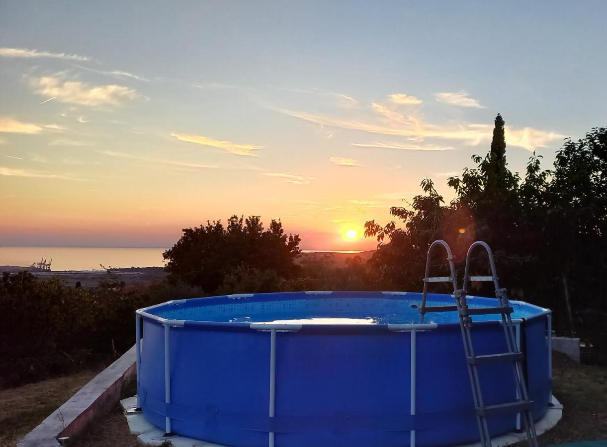 Apartma Nona Roza Zgornje Skofije Exteriér fotografie